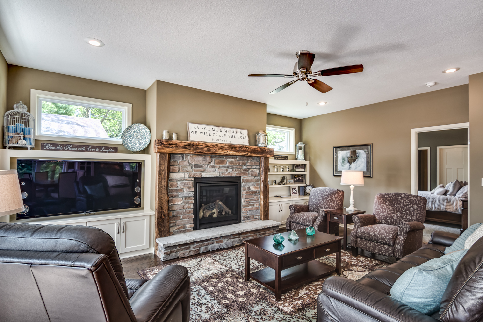 441 Gentry Ave N-14.jpg