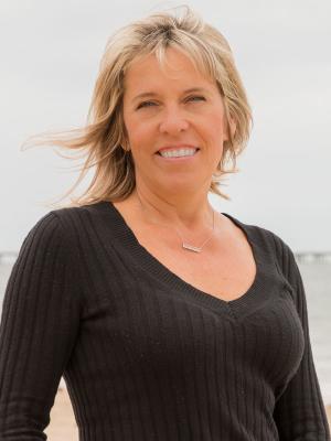 Dawn Lee
