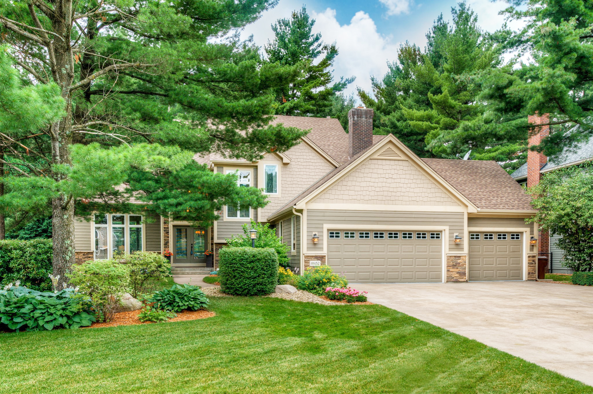 Homes For Sale in Woodbury