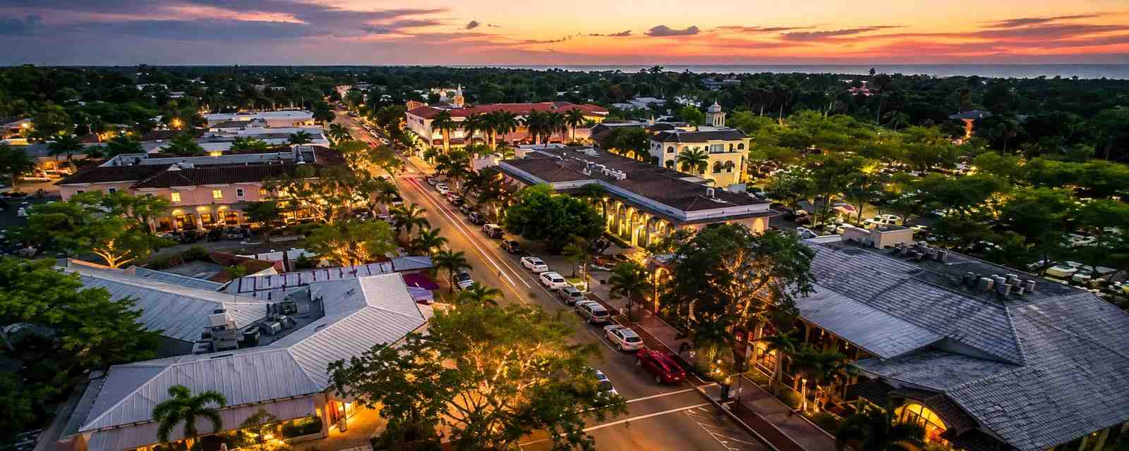 Olde Naples Florida near Fifth Avenue South shops restaurants and luxury real estate