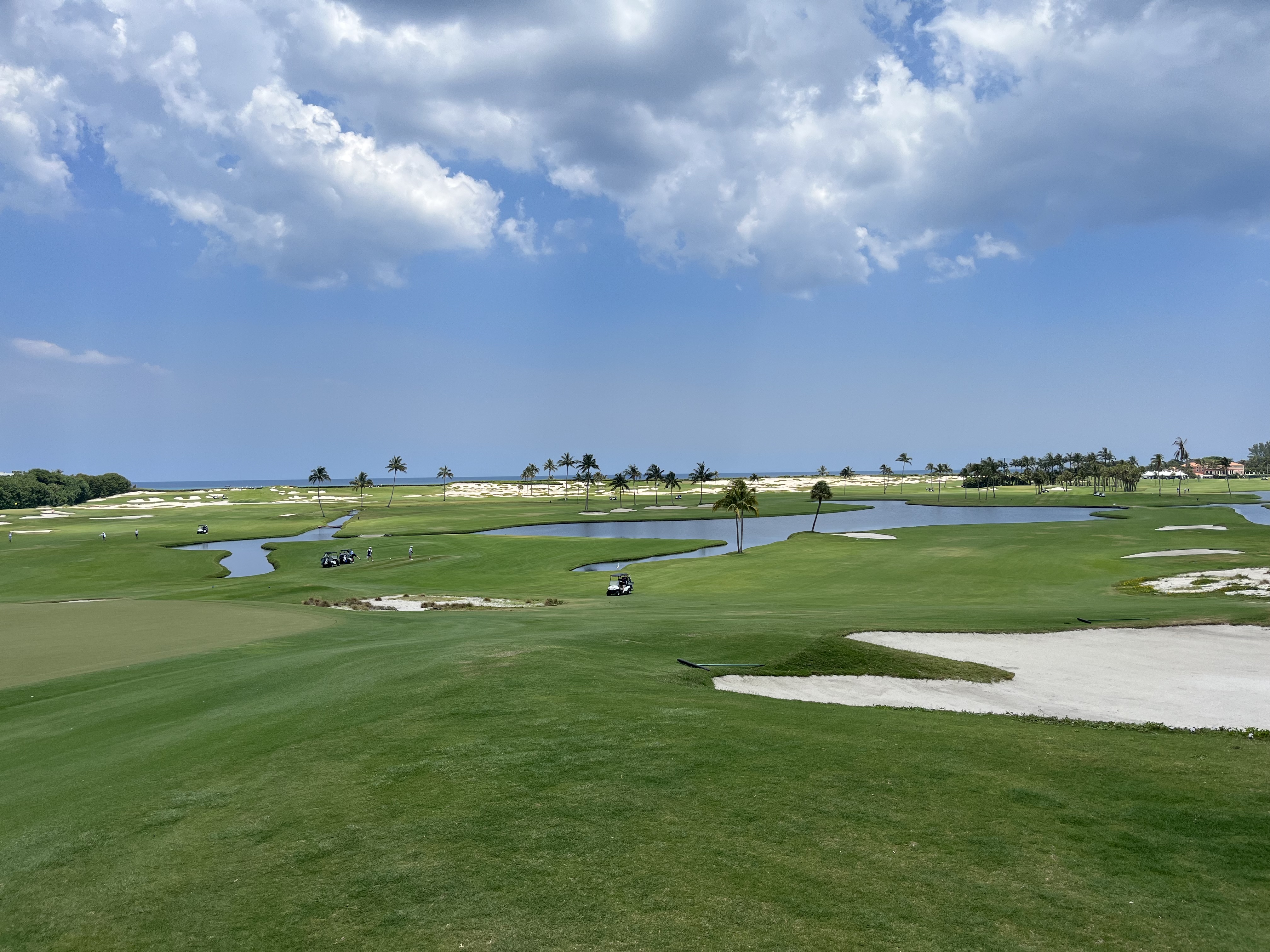 Discover the Top Golf Course Communities in Palm Beach for Your Dream Home