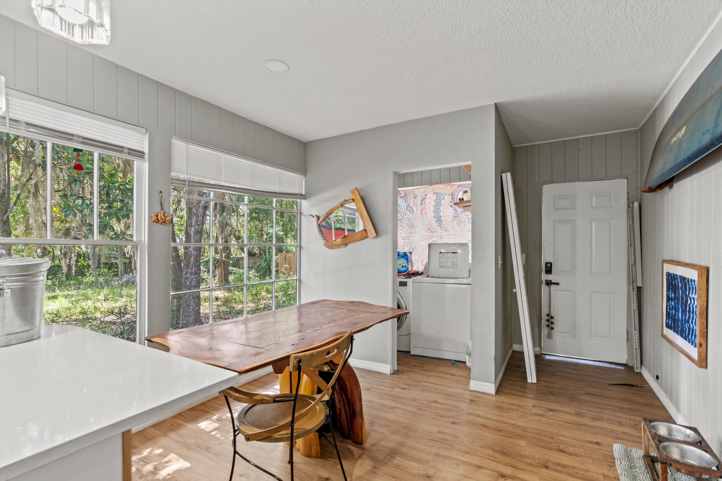 07-Breakfast Nook.jpg