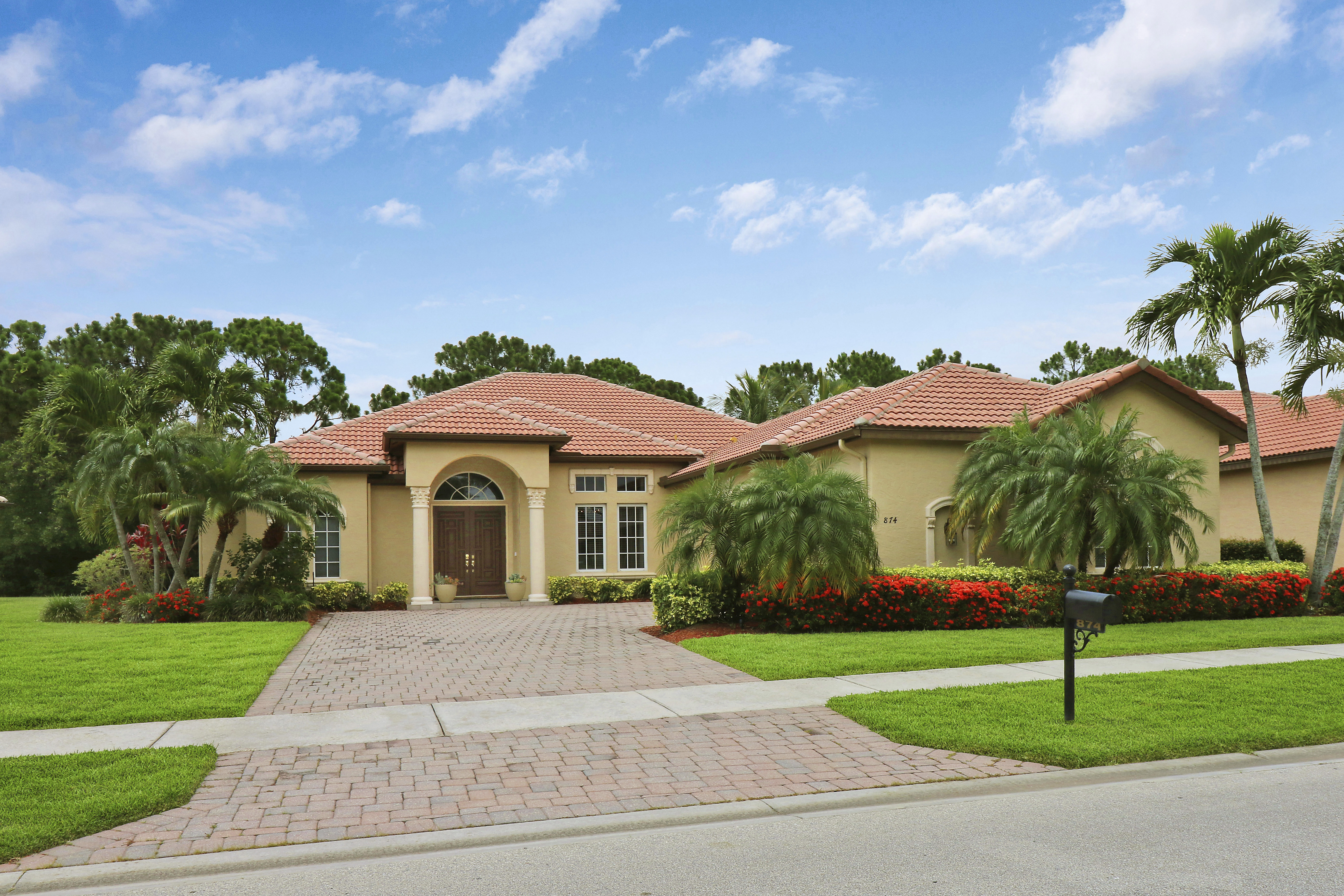 Just Listed!  Beautiful Home in The Vineyards!