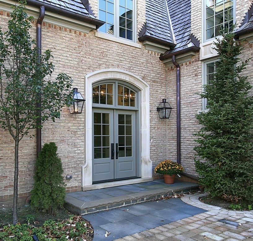 exteriorhomeentryway1.jpg