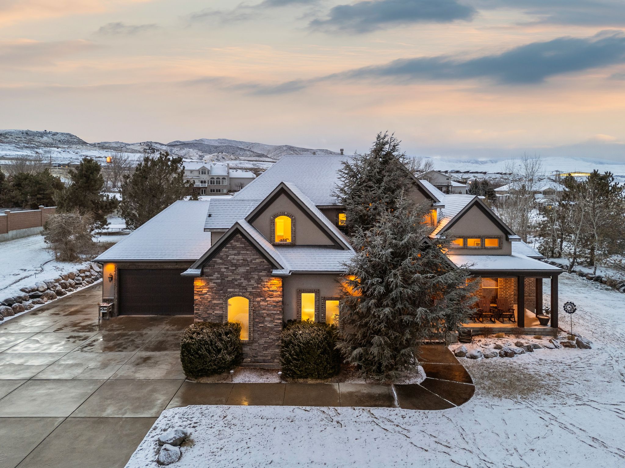 Pastoral Way | JUST LISTED