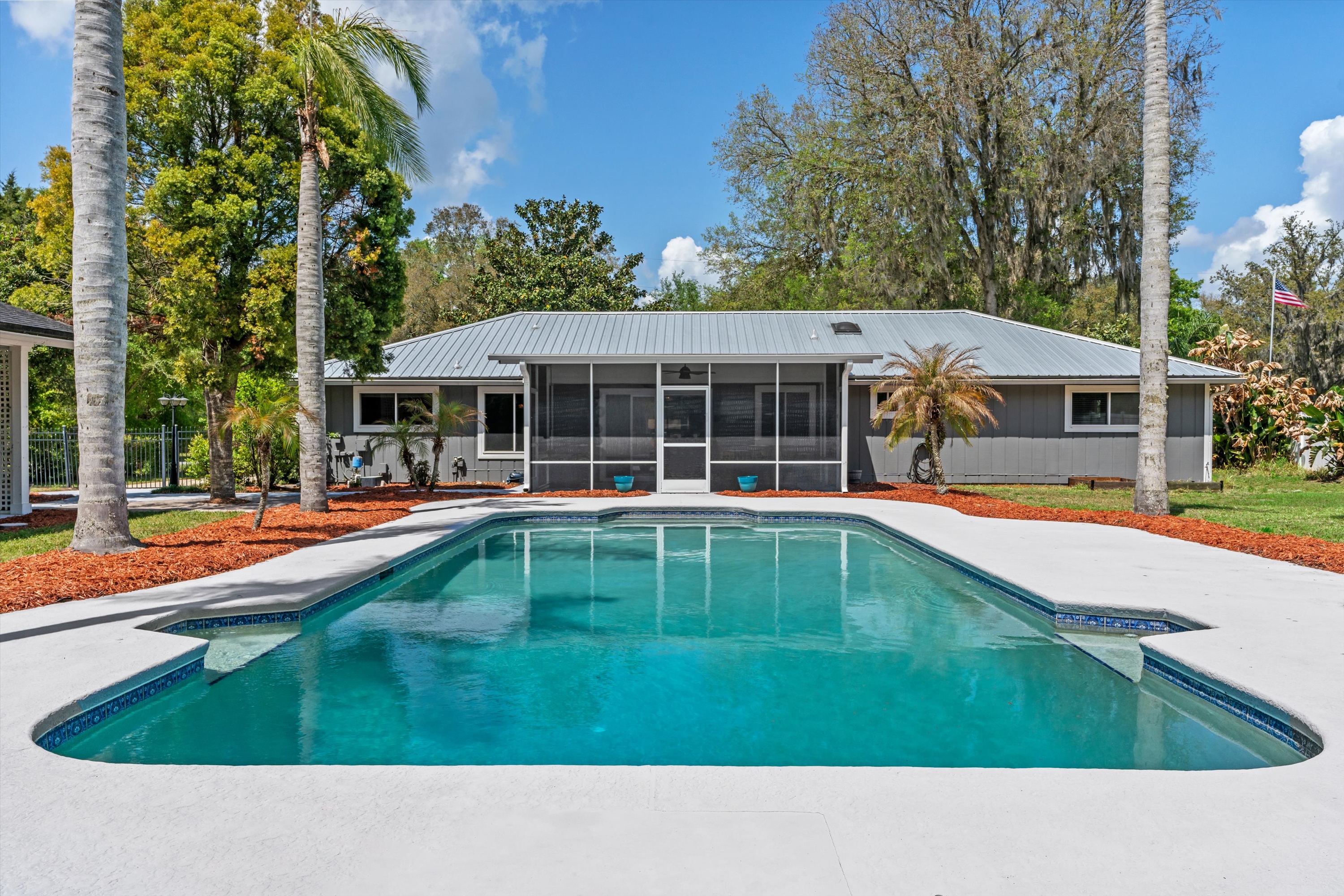 13-Pool Area.jpg