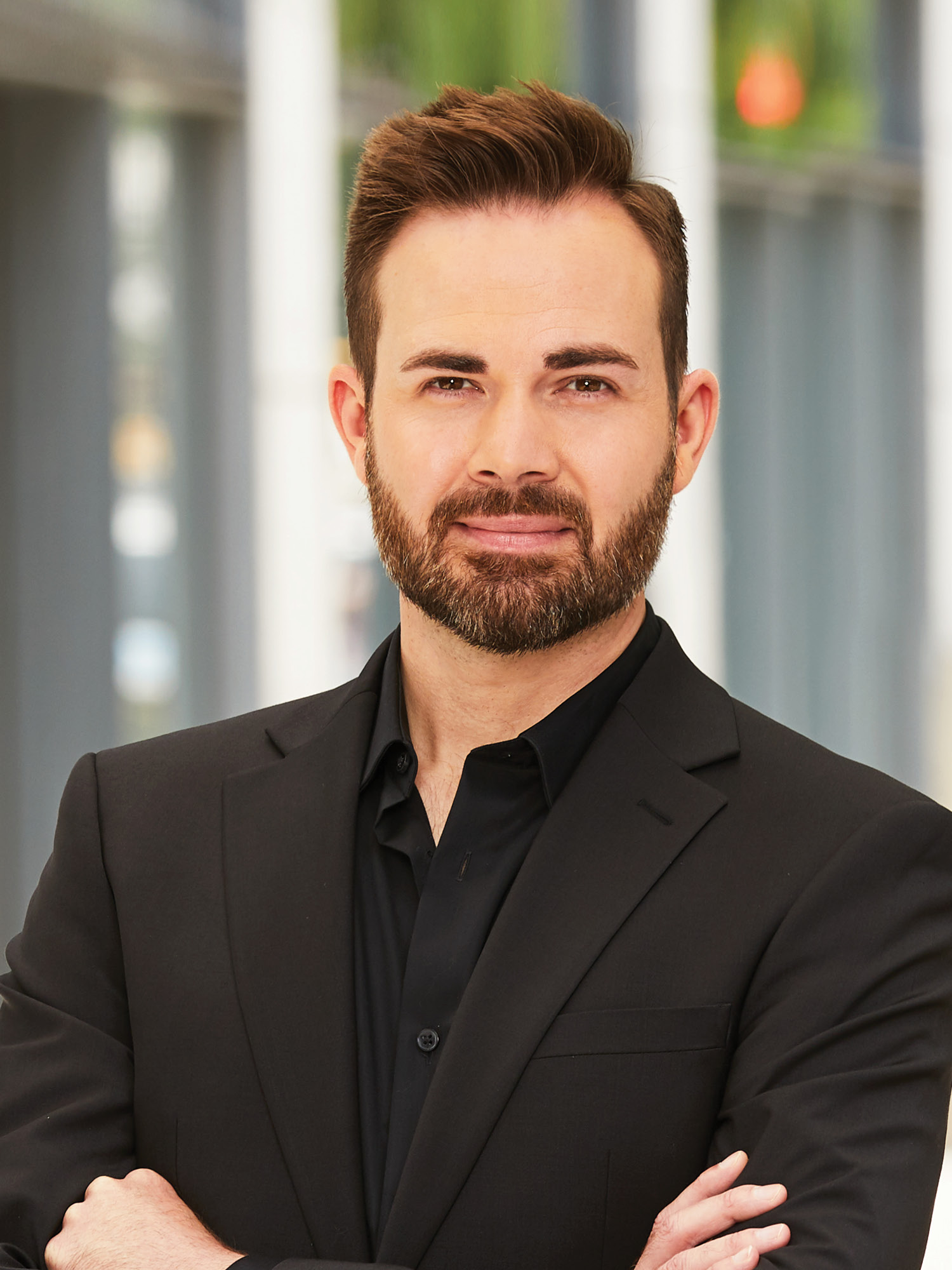 Hansen Paul_Headshot.jpg