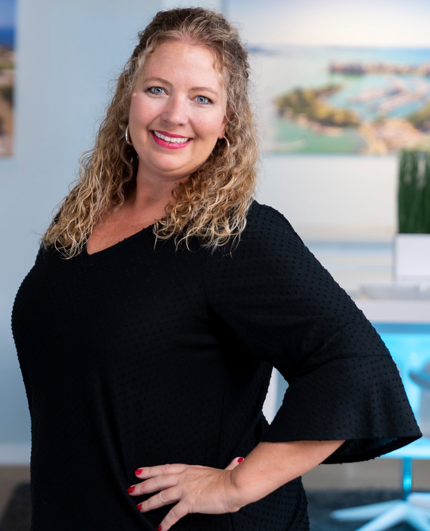 Michele New Headshot closeup (2) (1).jpg