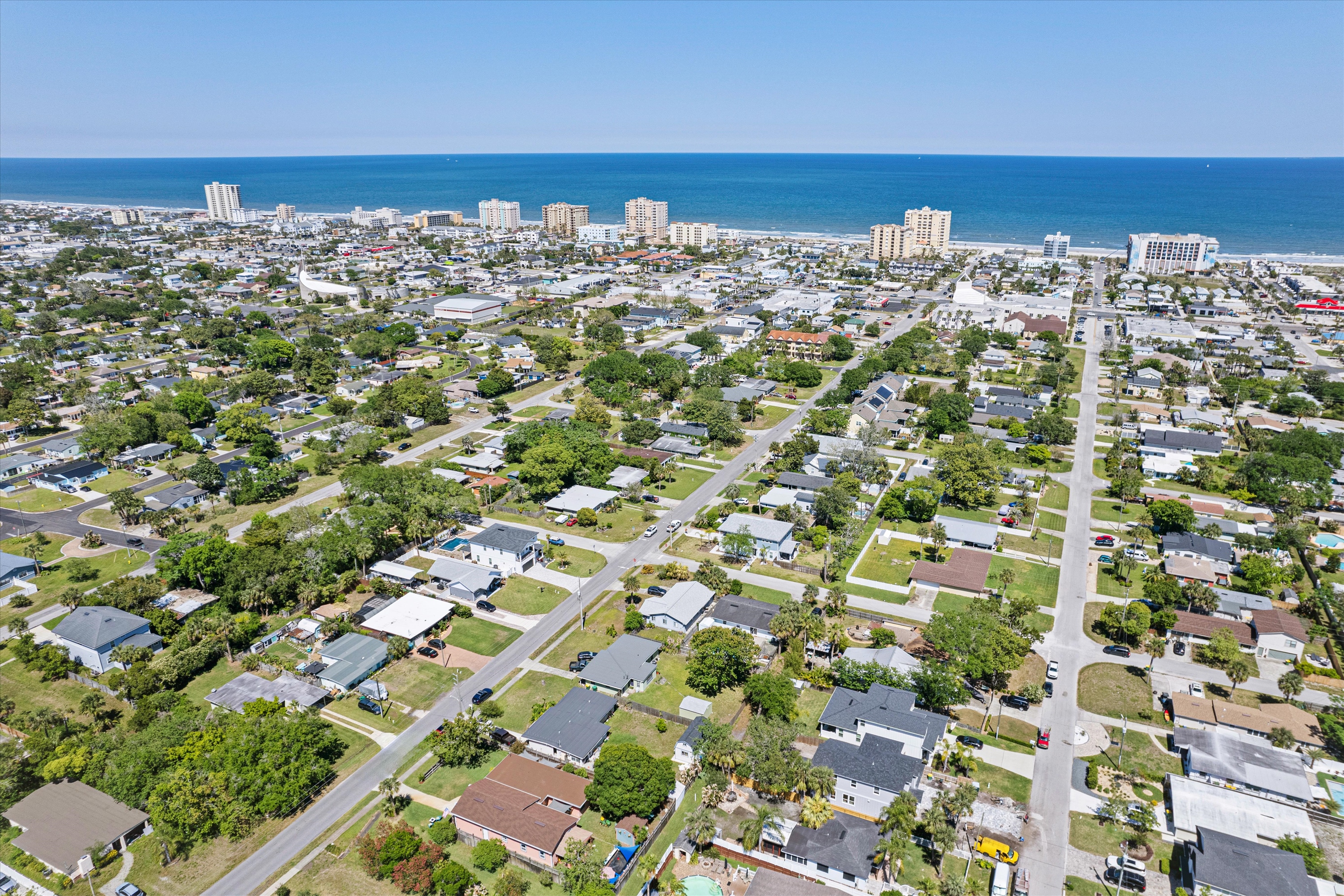 35-View of the neighborhood.jpg
