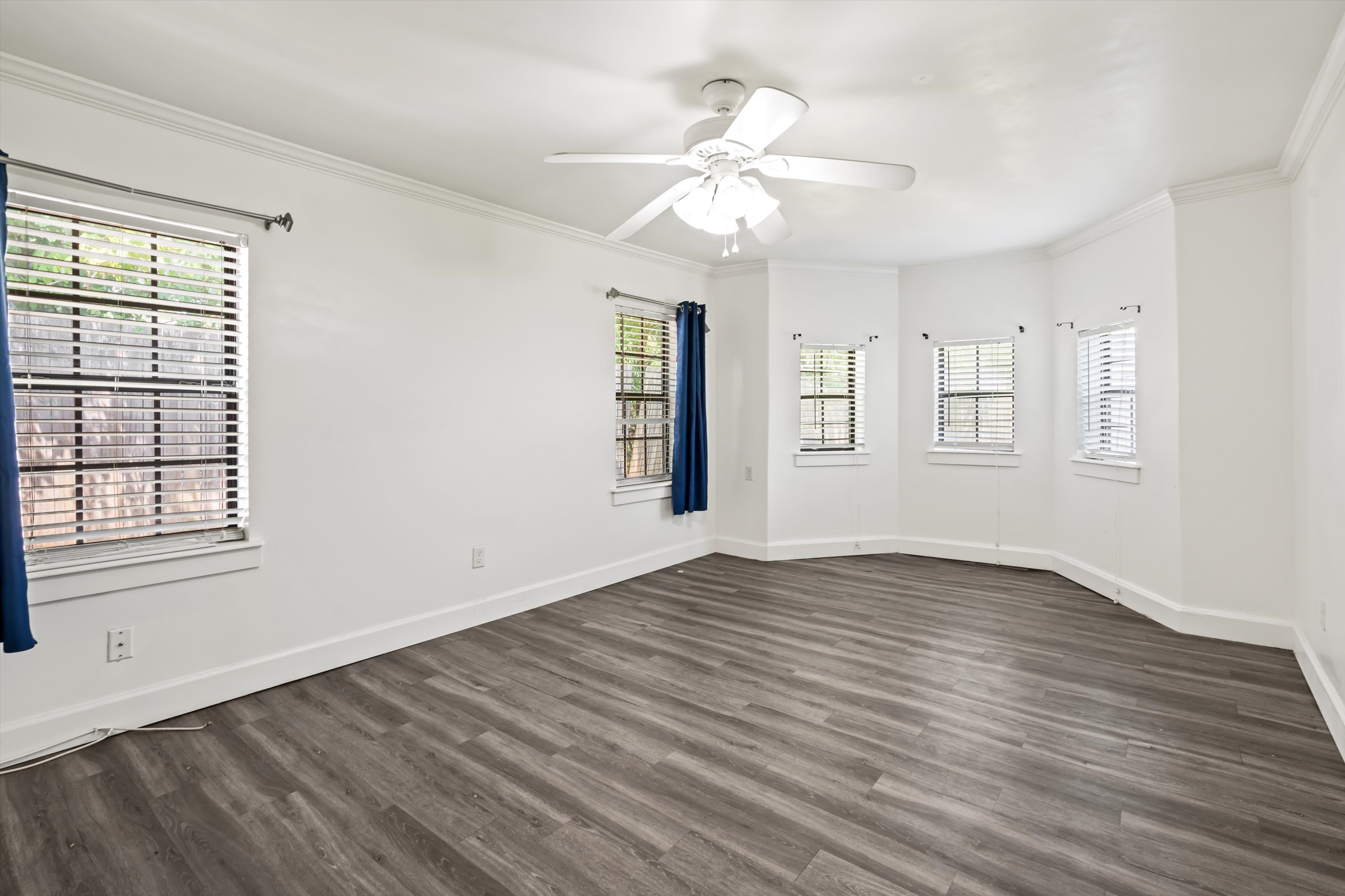 16-Bedroom 1.jpg