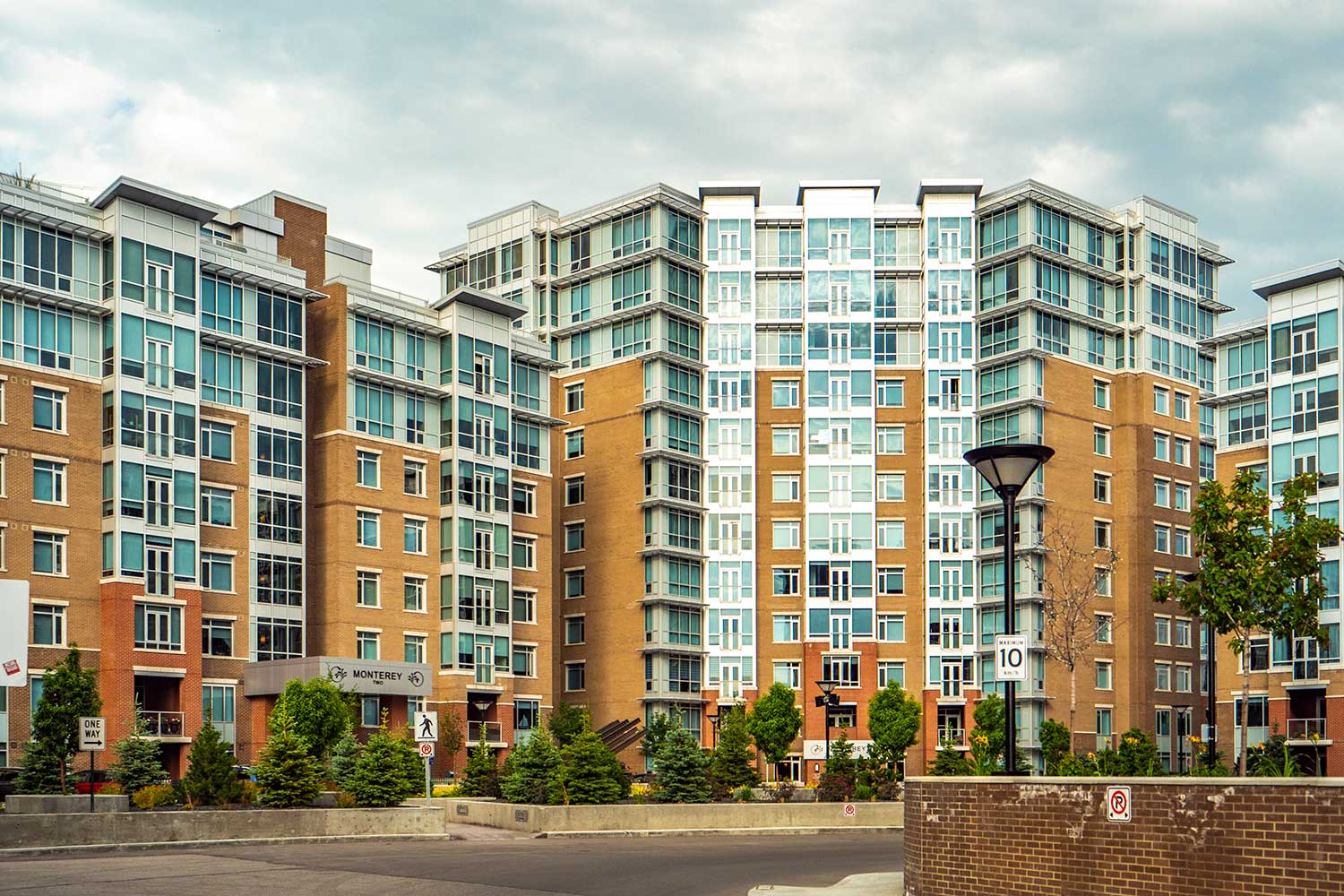 Varsity, AB Guide Find Homes in Calgary