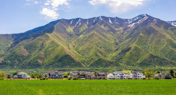 The Majestic Peaks Surrounding Spanish Fork, Utah: A Geographic And ...