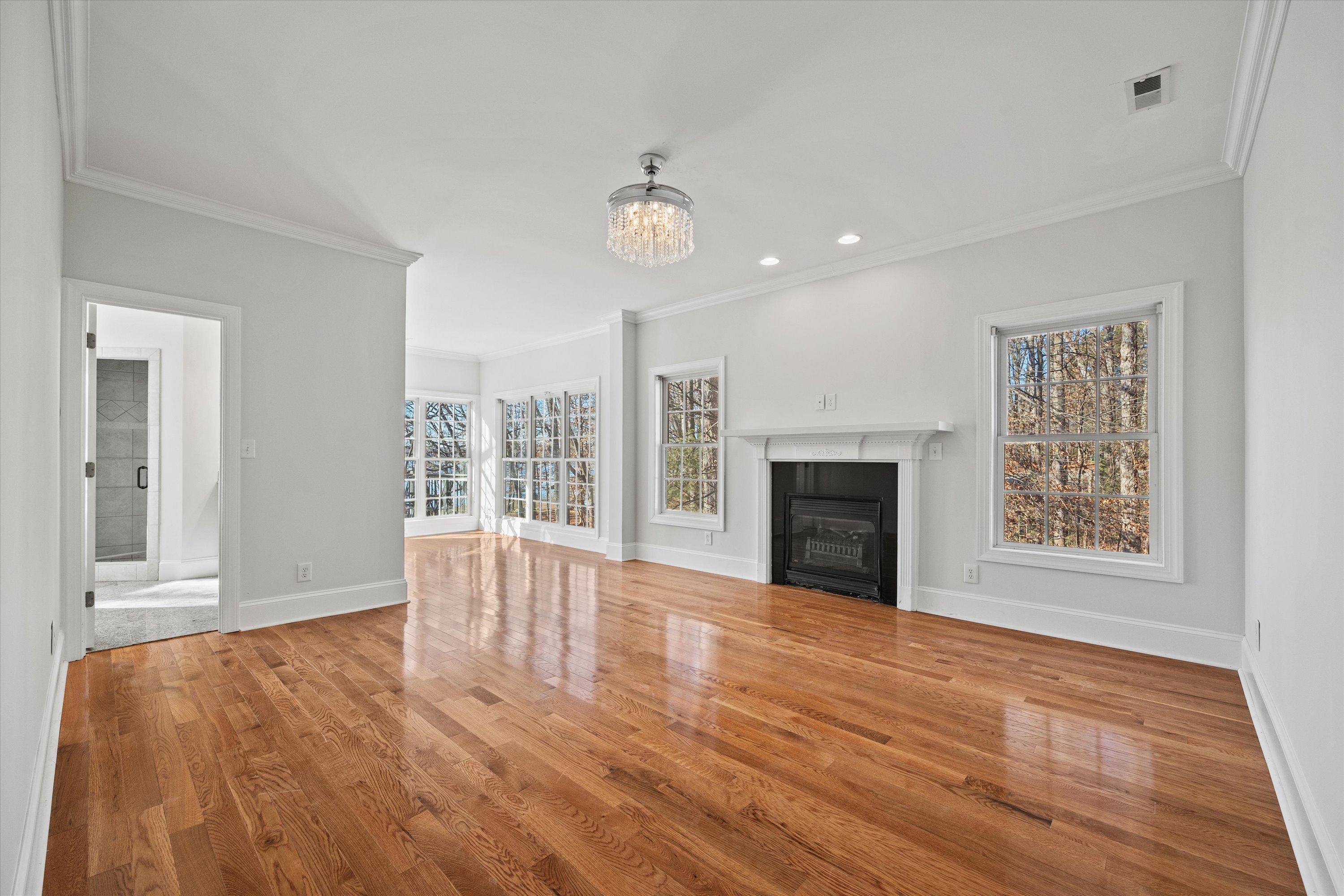 14-800 Lakeview Shores Loop-14.jpg