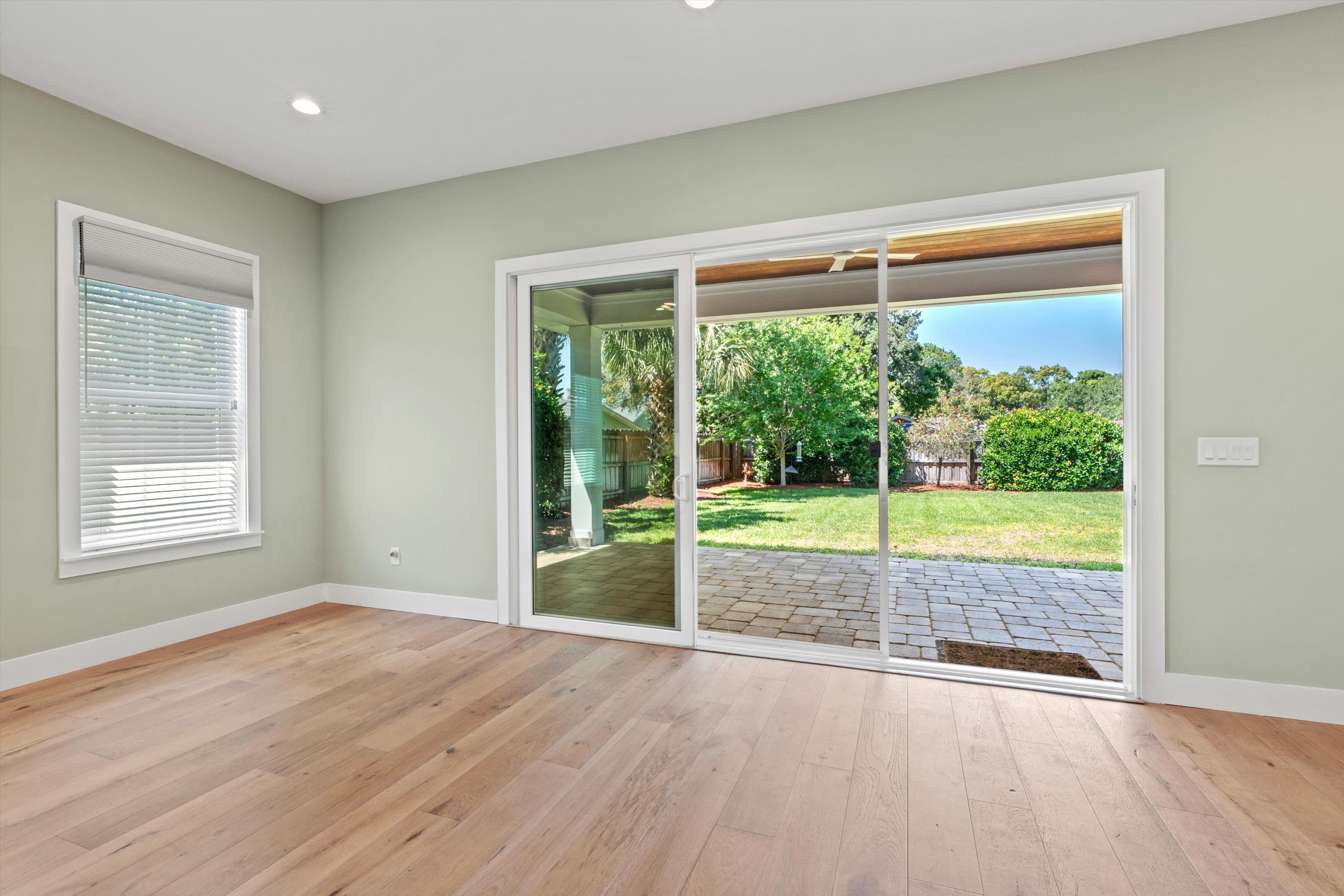 28-Family Room.jpg