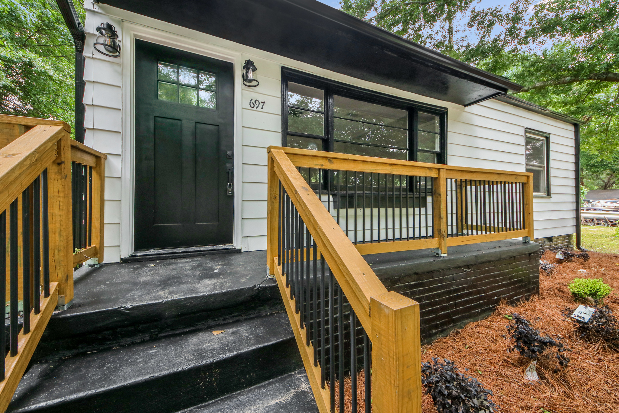 $295K or TRADE! Incredible Cottage in Cobb County!