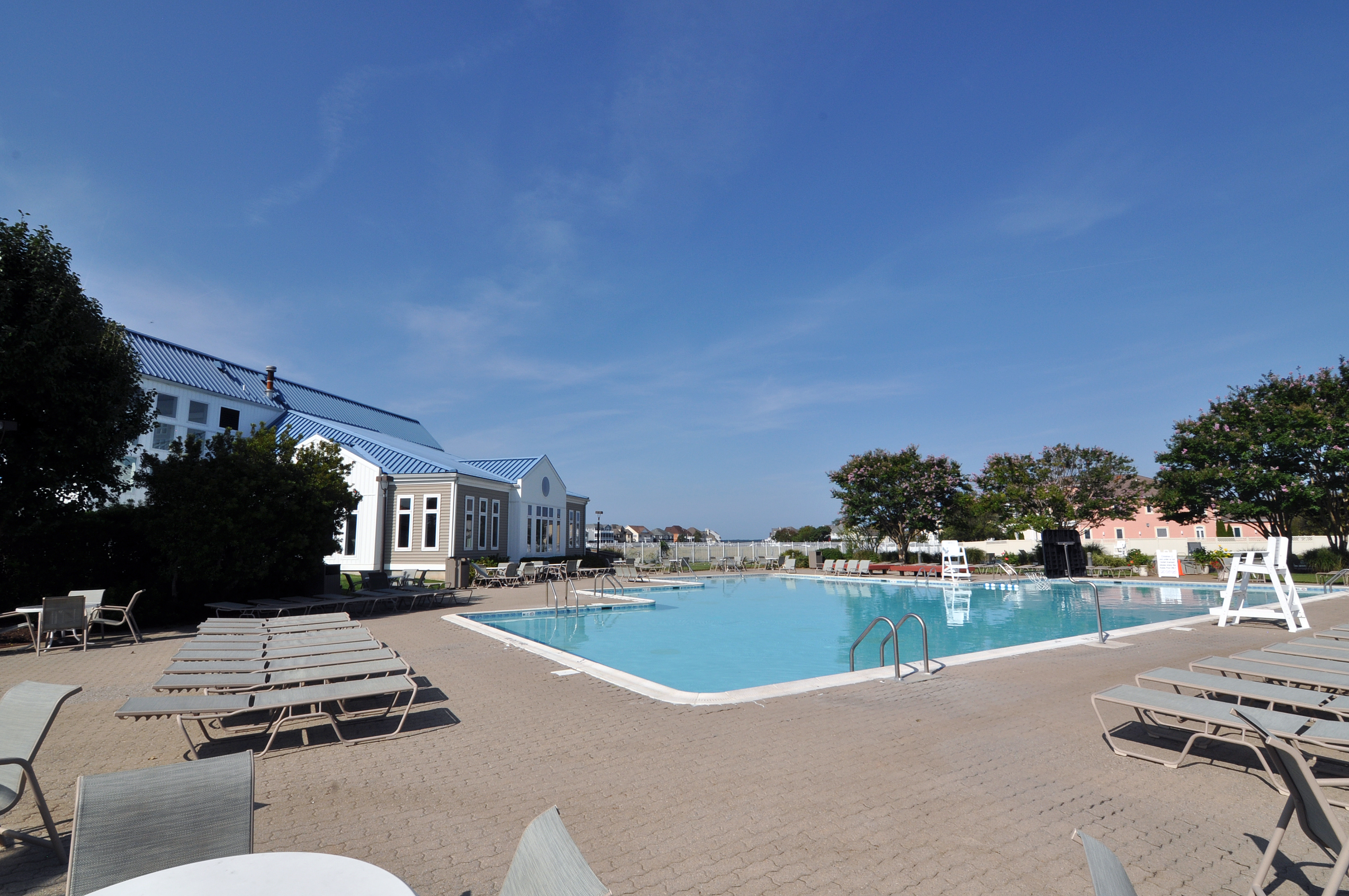 Pool.jpg
