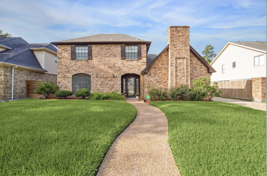 12826 Old Pine Ln | Home for Sale in Woodforest | Christy Buck Team