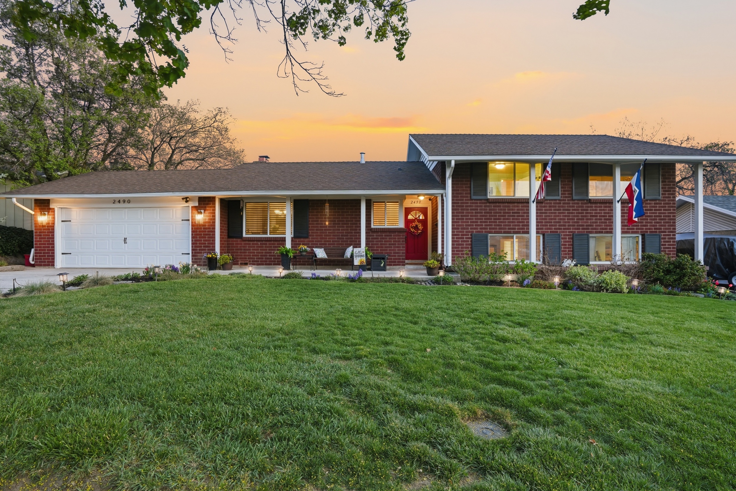 Dolphin Way | SALE PENDING