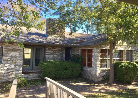 1322 W Highway 290 USE.jpg