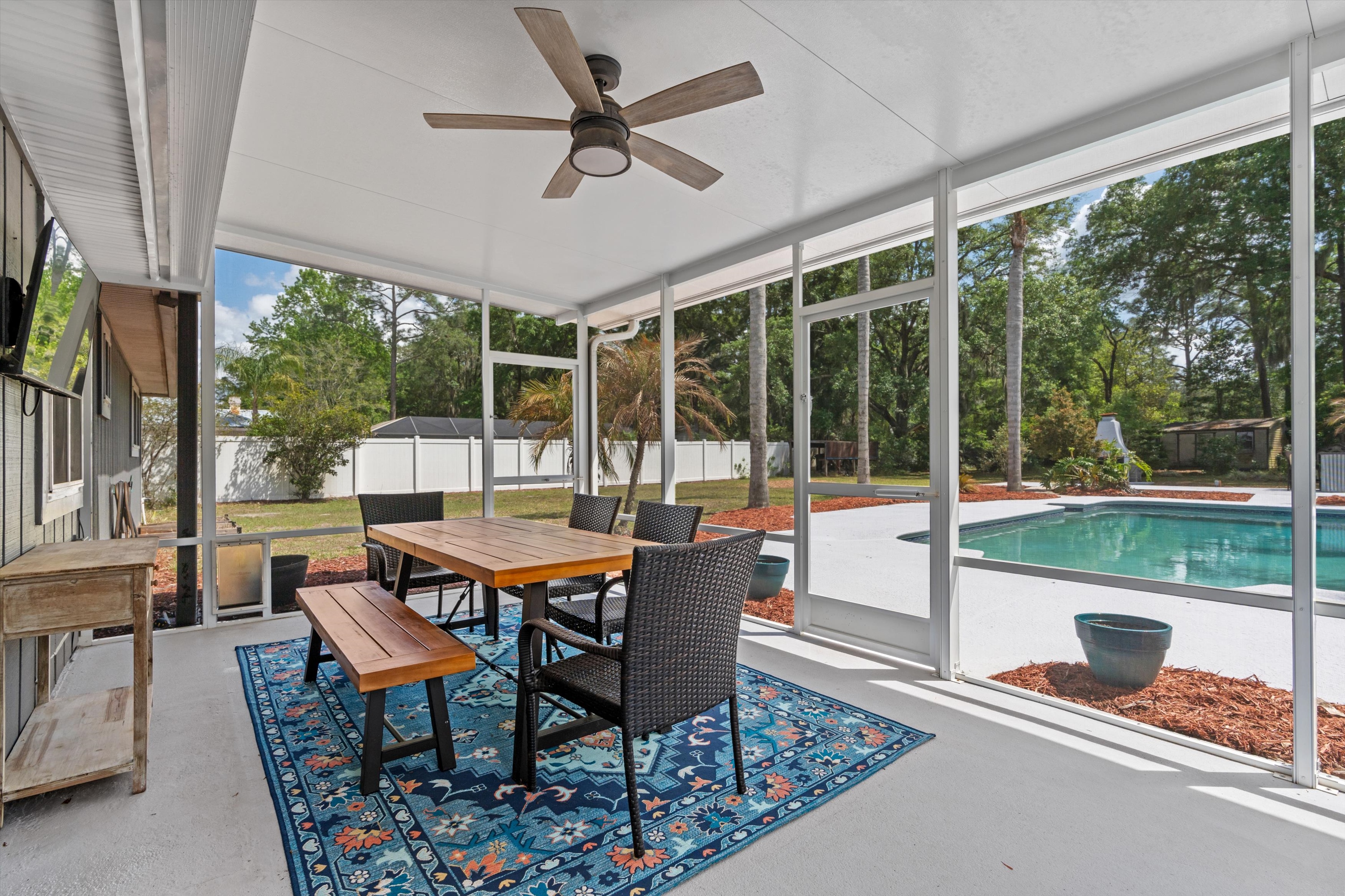 10-Patio.jpg