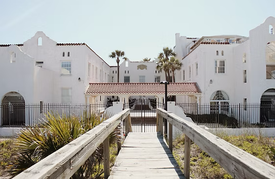 Support Local: Casa Marina 