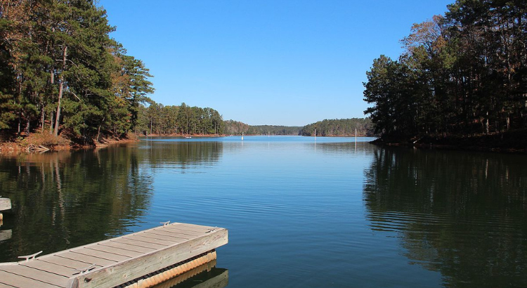 Explore Lake Living in Acworth