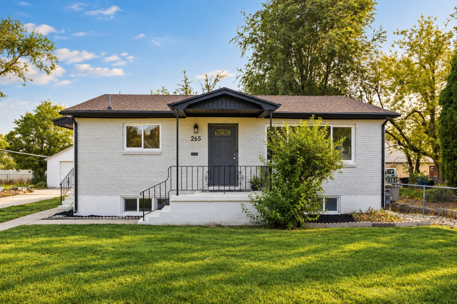 Center St Duplex  |  SALE PENDING