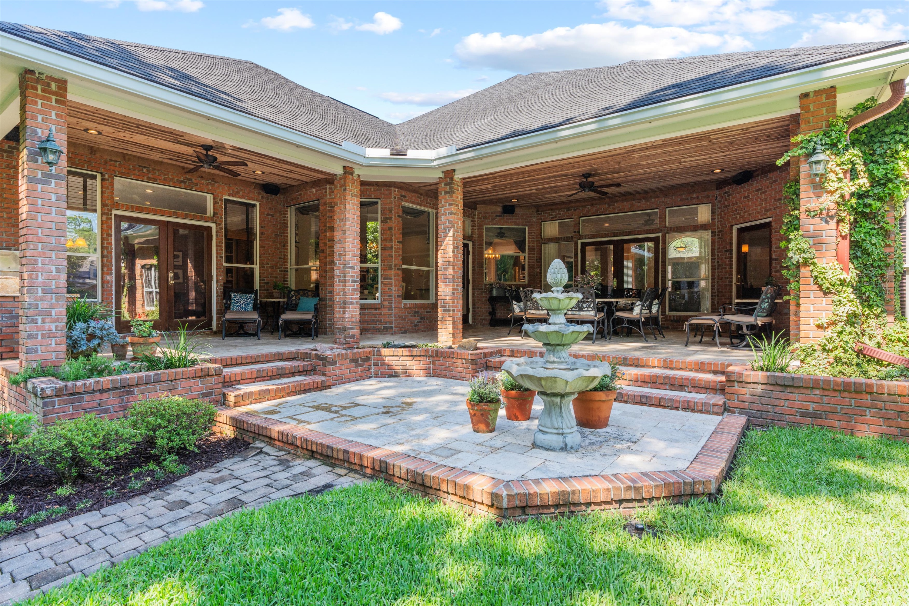 47-Backyard.jpg