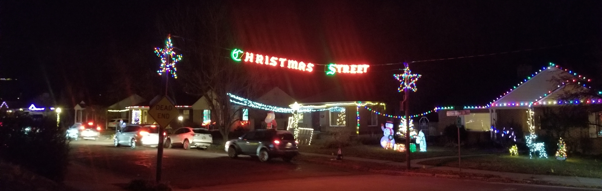 christmas street.jpg
