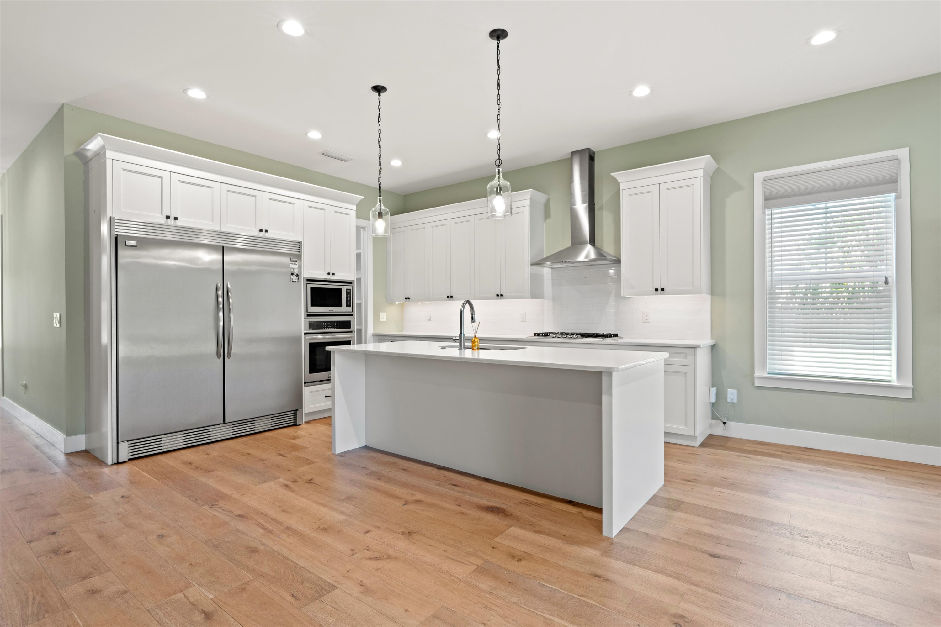 18-Kitchen.jpg