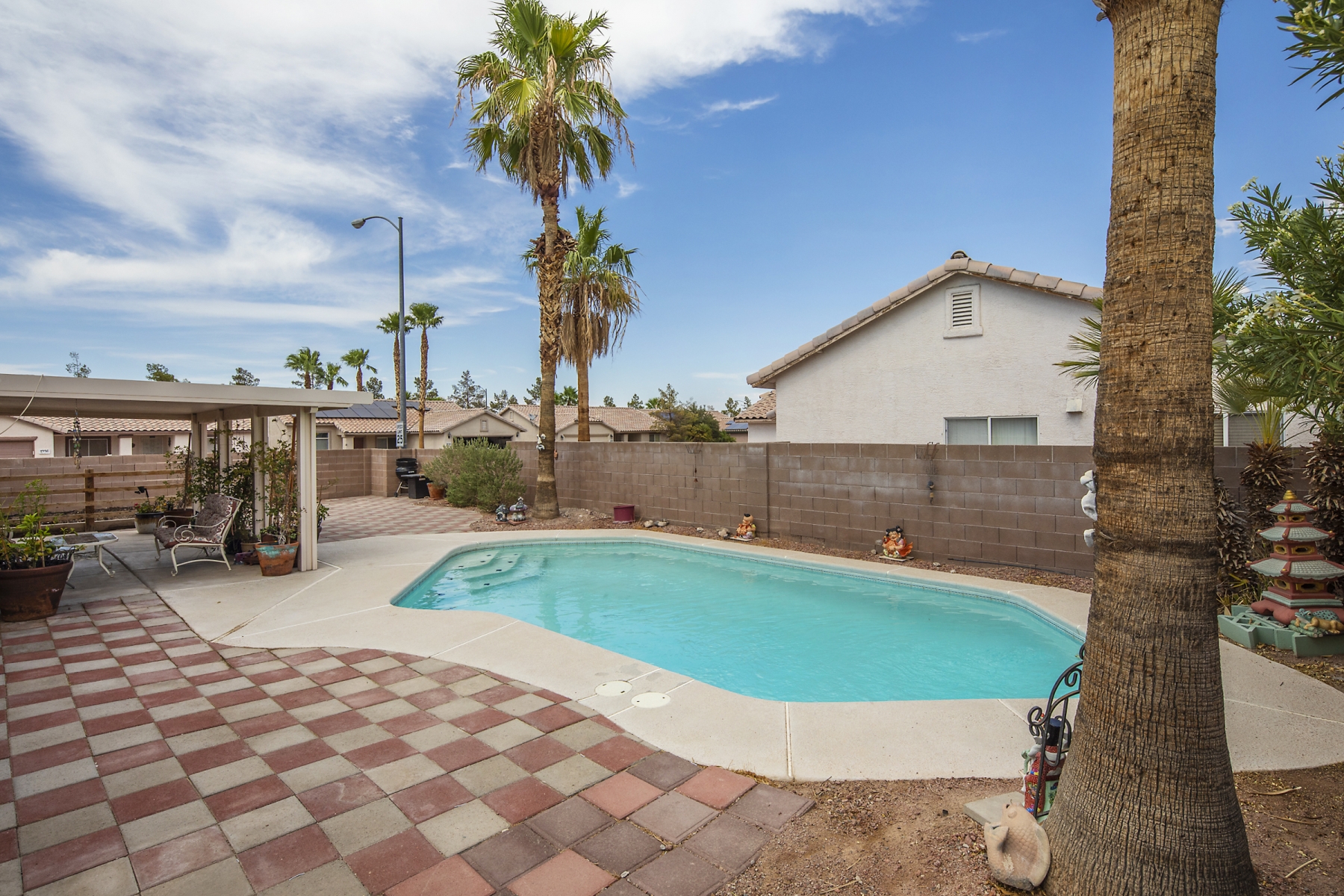 JUST LISTED! Private Pool, Single-Story, 3-Bed, 2-Bath in Henderson NV