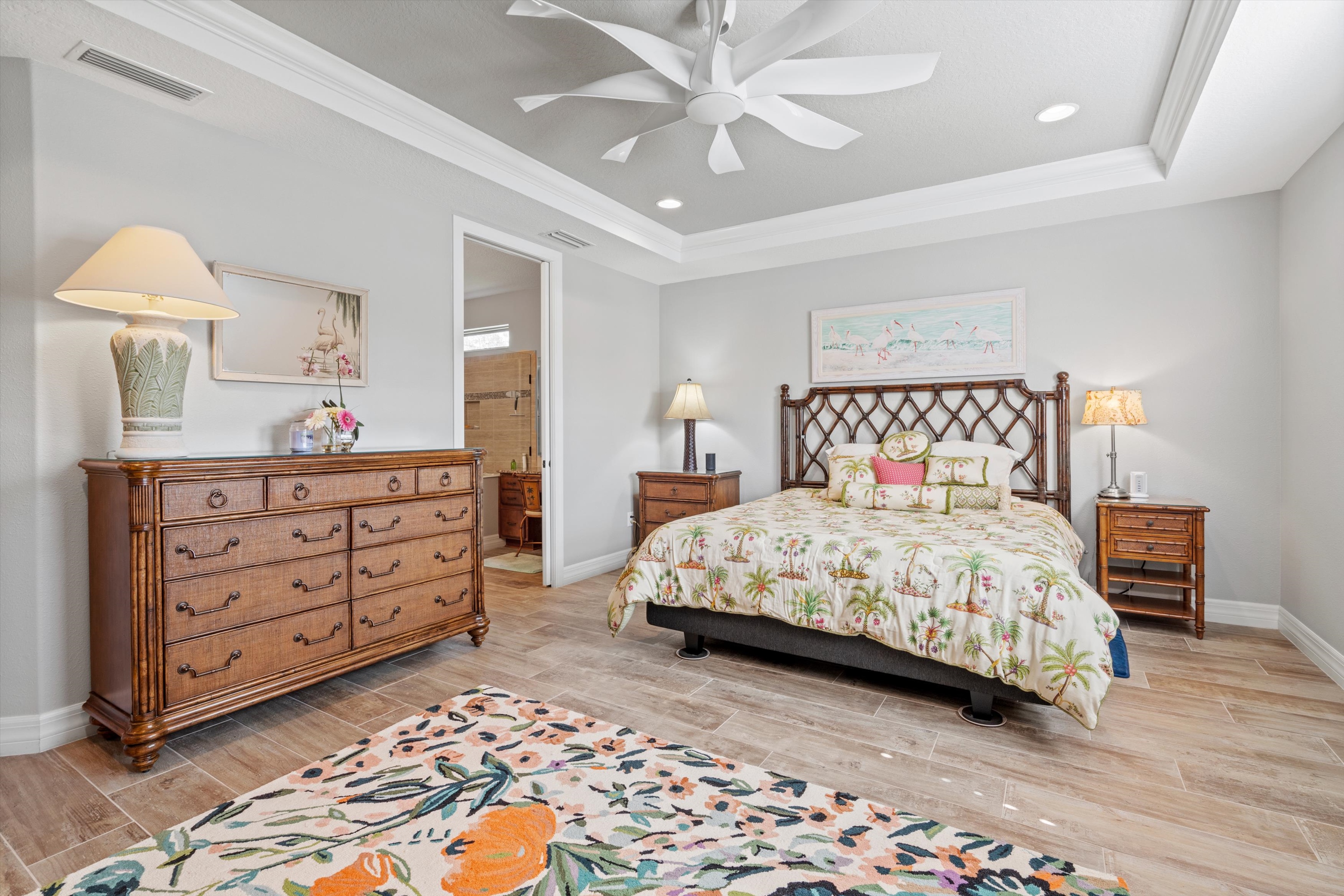 20-Primary Bedroom.jpg