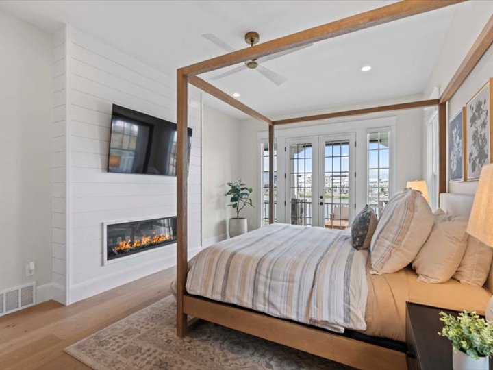 Copy of 19-DSC07582.jpg