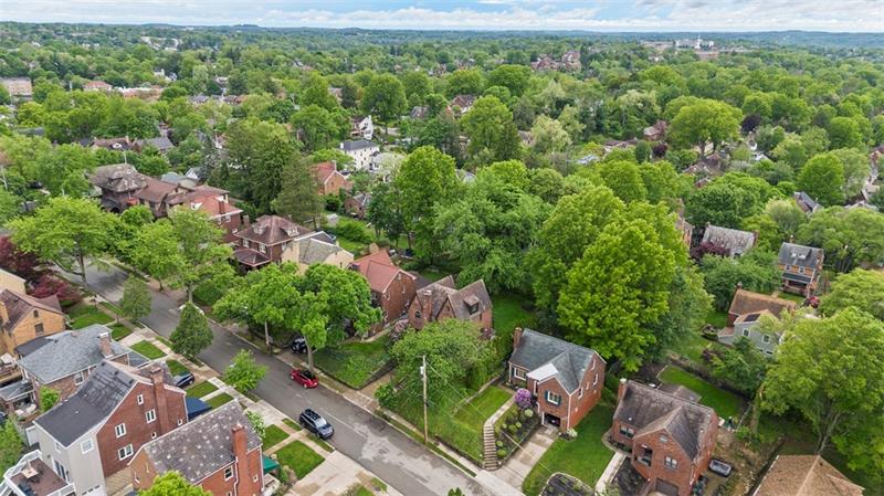 What drives Pittsburgh housing prices upward while sales activity decreases?