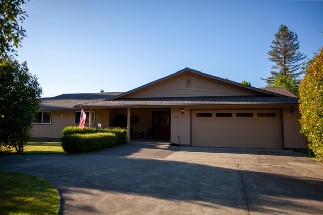 2990 S River Road property photo