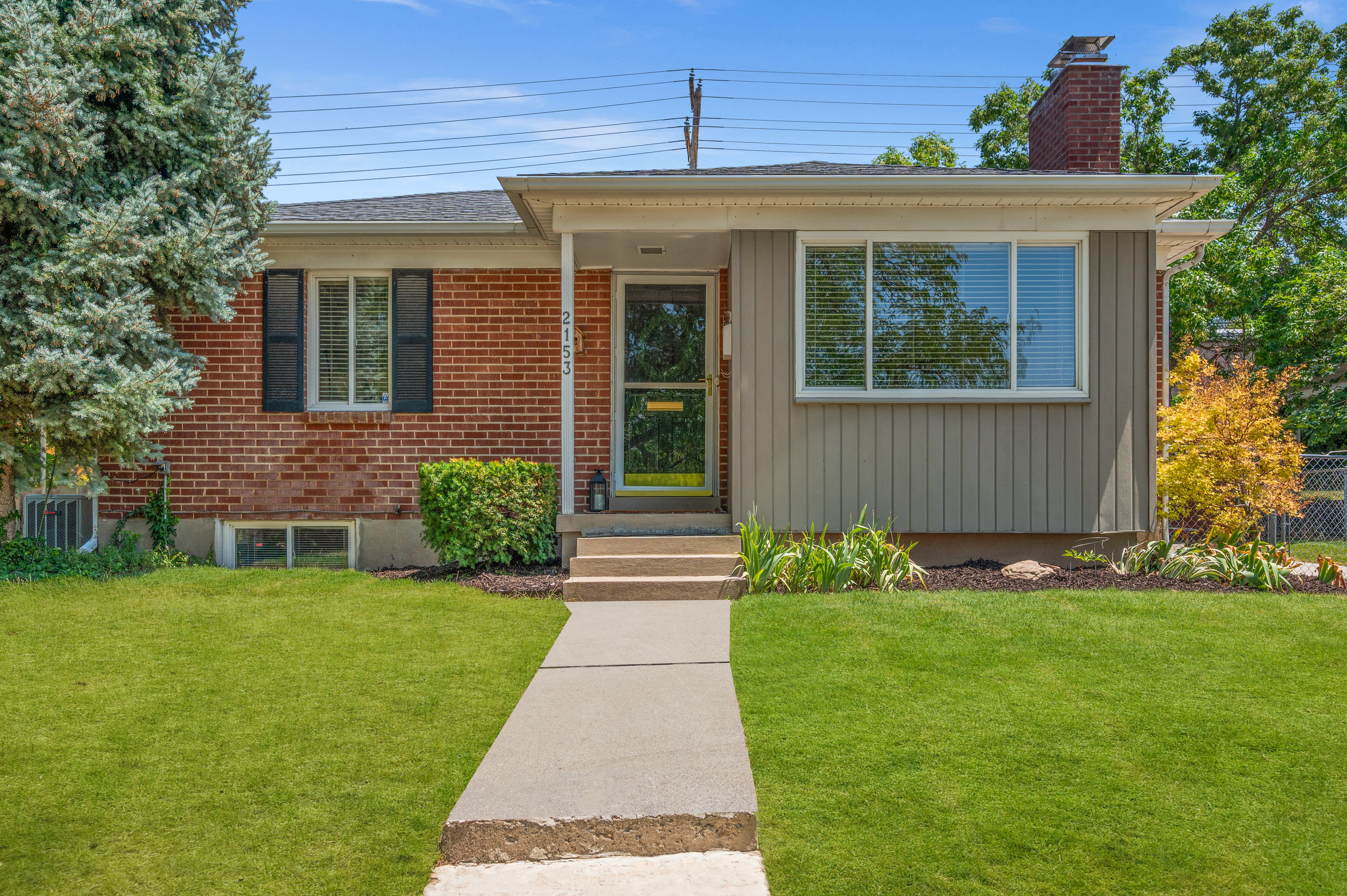 2153 S Broadmoor St | JUST LISTED