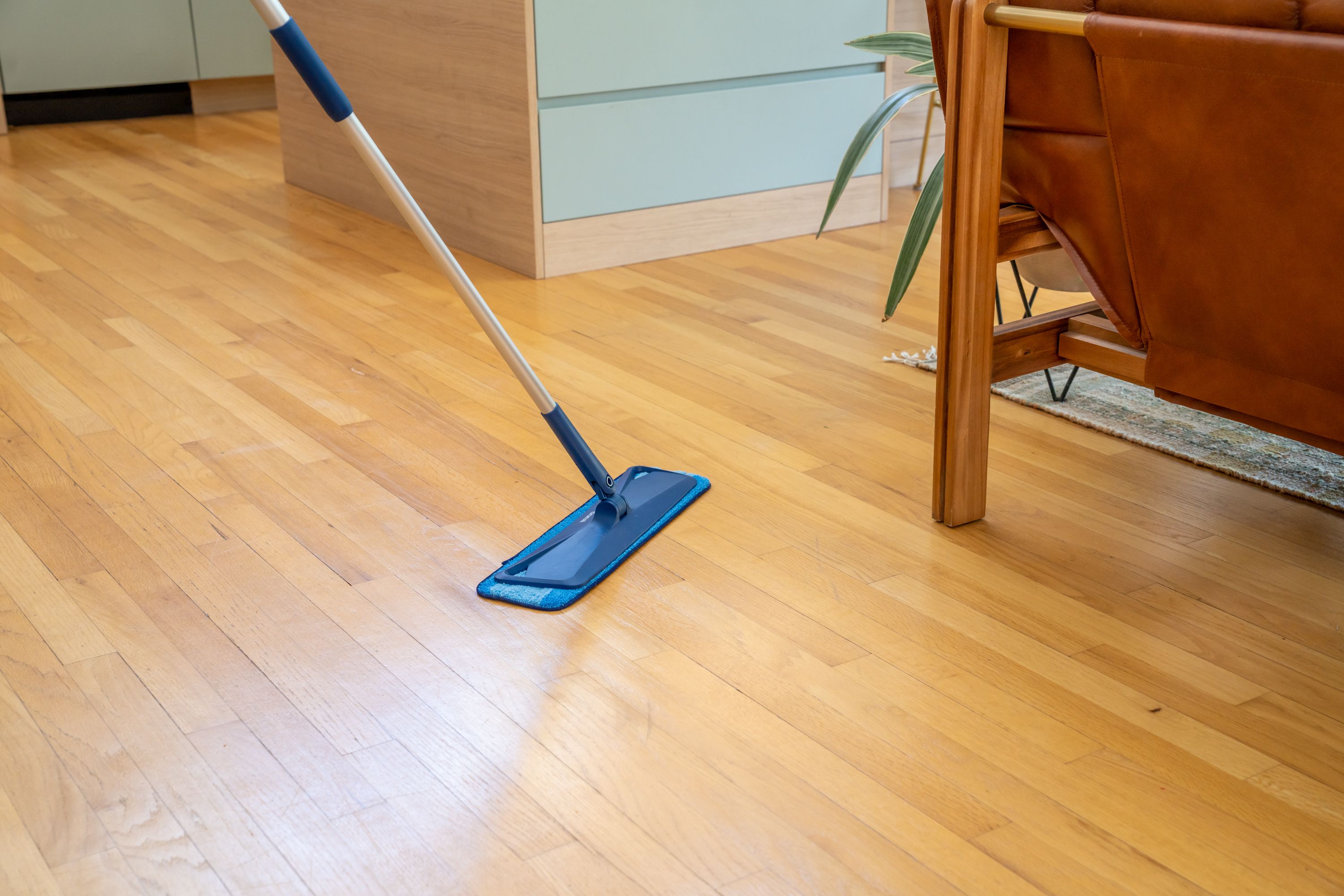 7 Mistakes Homeowners Make When Cleaning Hardwood Floors