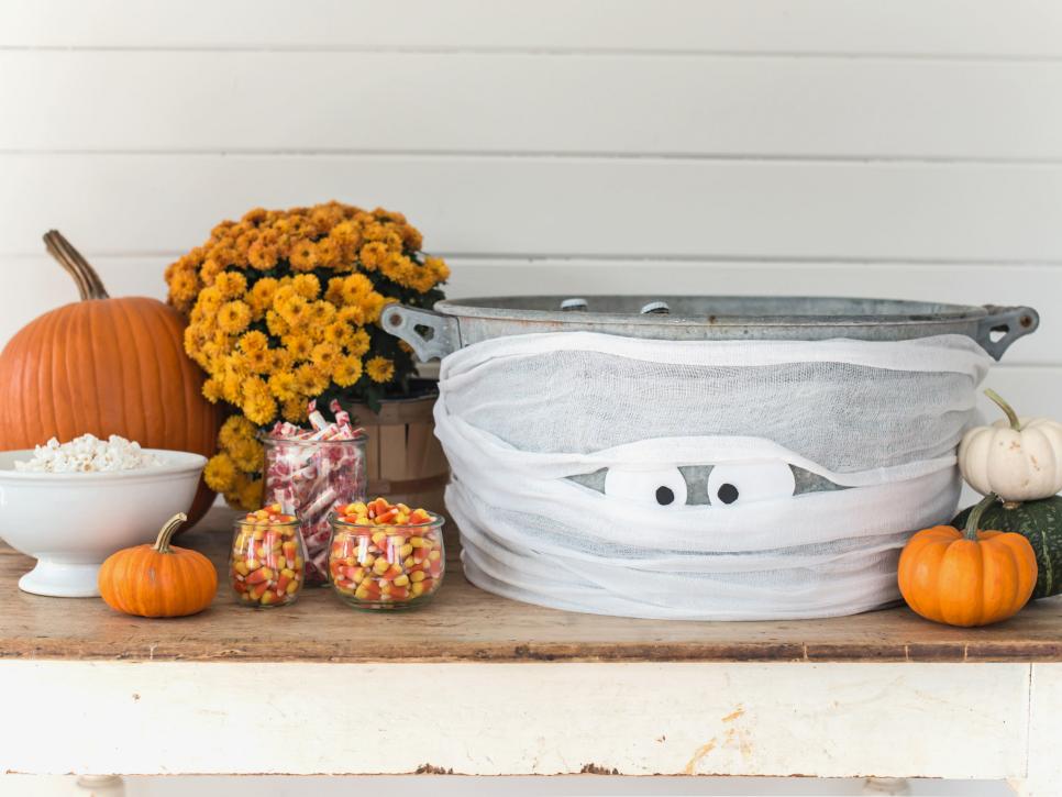 Our 100+ Favorite DIY Halloween Decorating Ideas