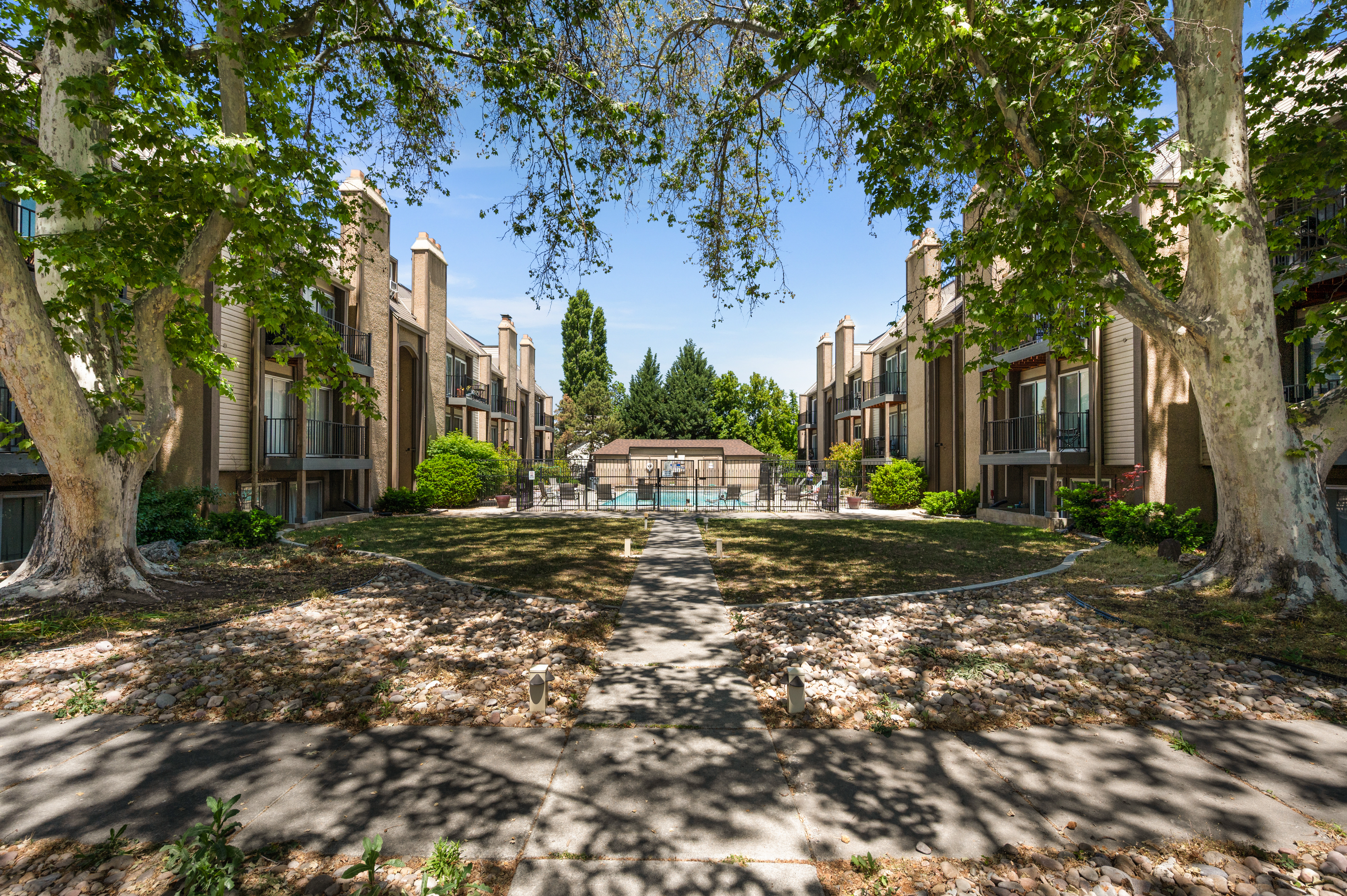 Creekside Condo | JUST LISTED