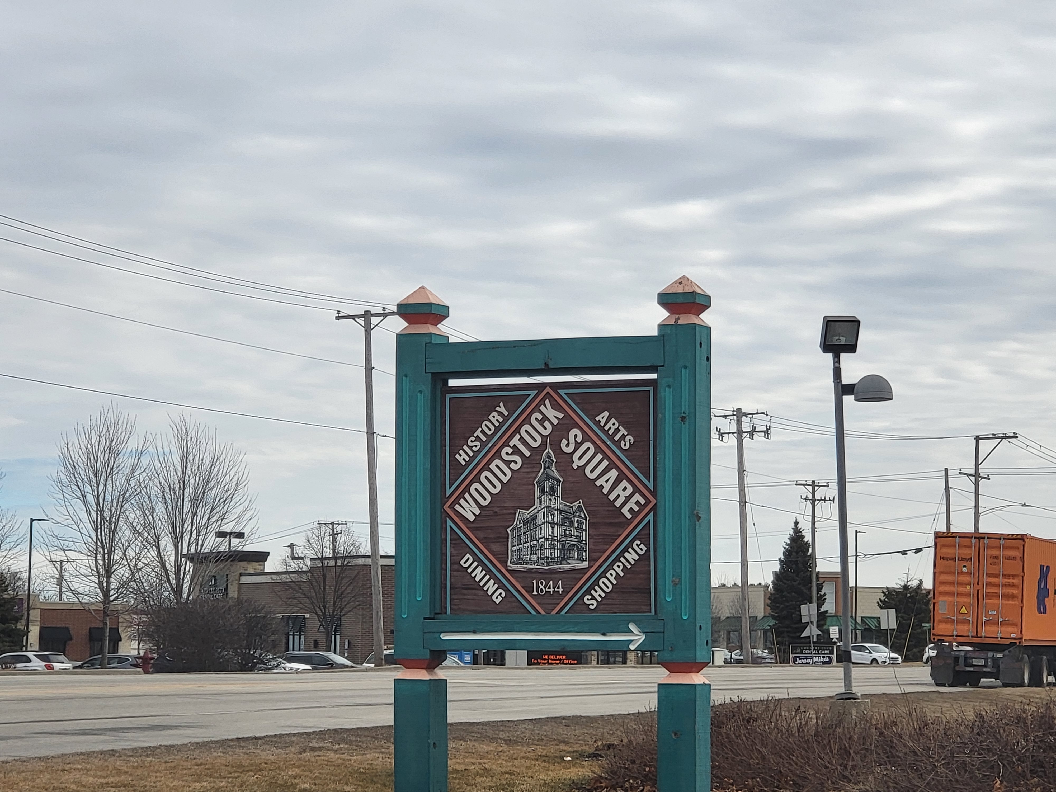 Woodstock, IL Guide Search Homes in Northwest Illinois