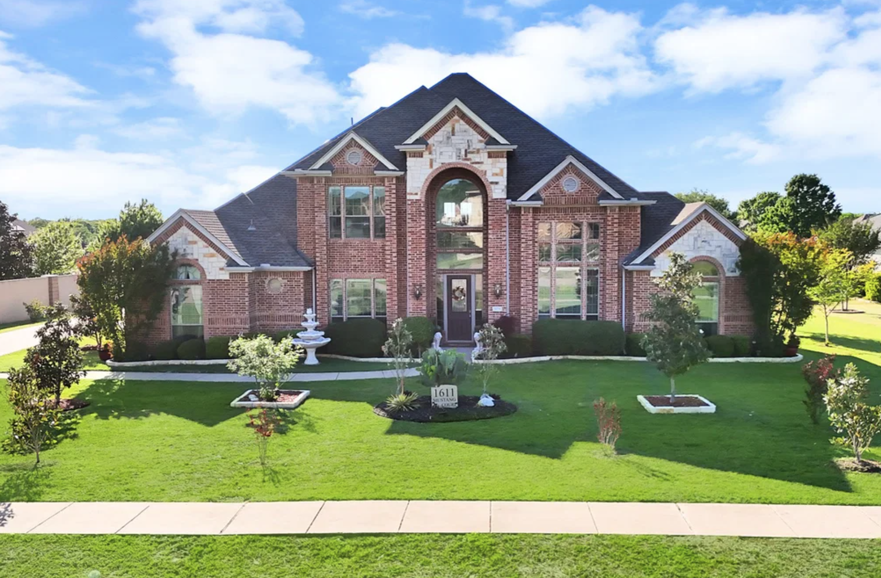 5BR Estate on 1 Acre in Cedar Hill TX | Lake Ridge | $697,000