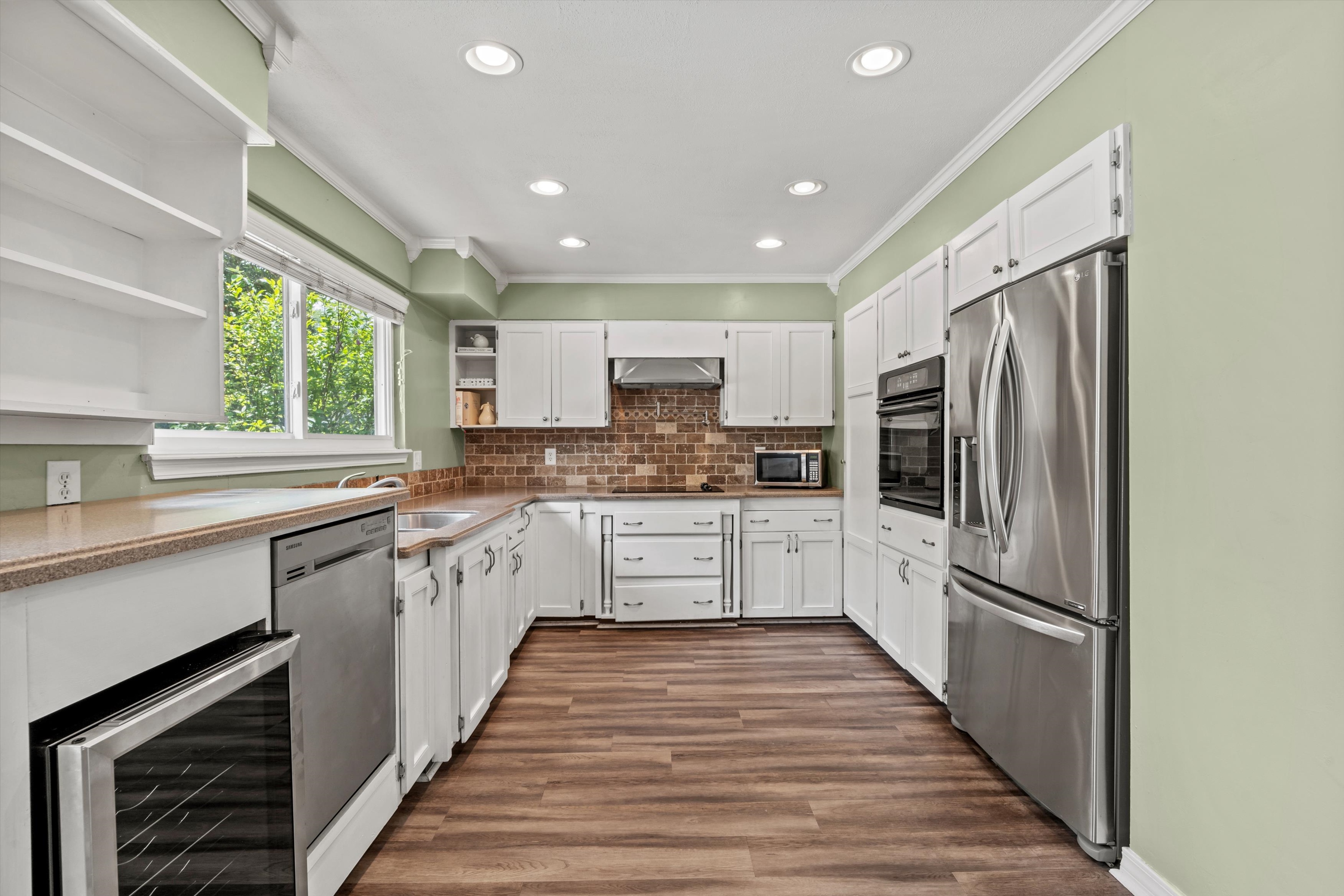 07-Kitchen 2.jpg