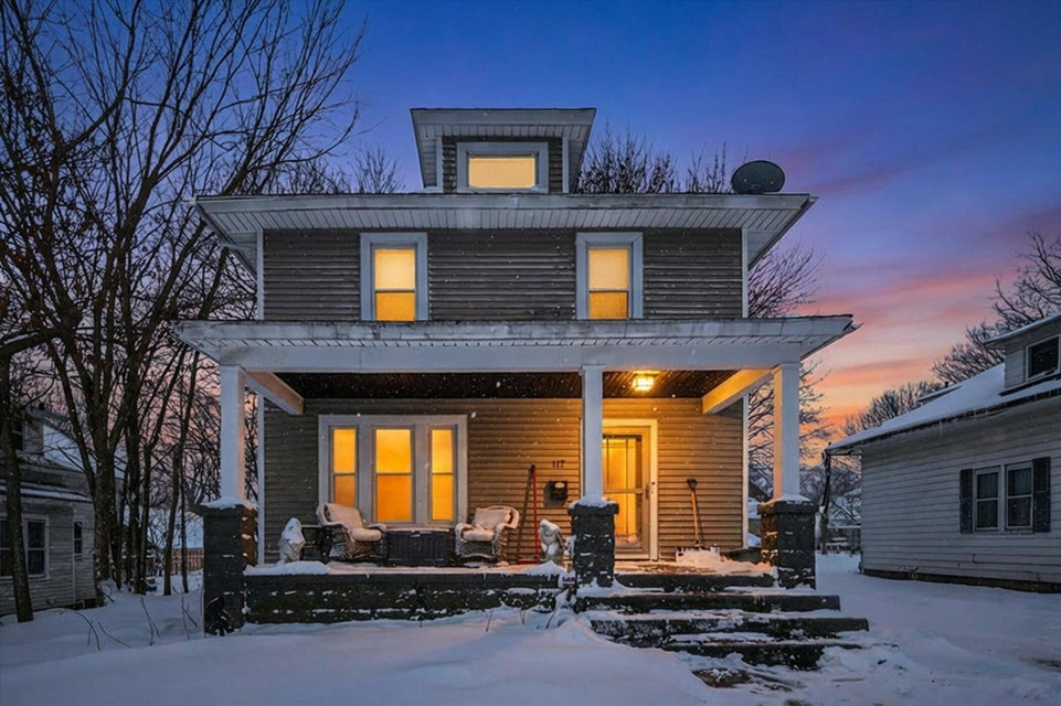 117 Charles Ct