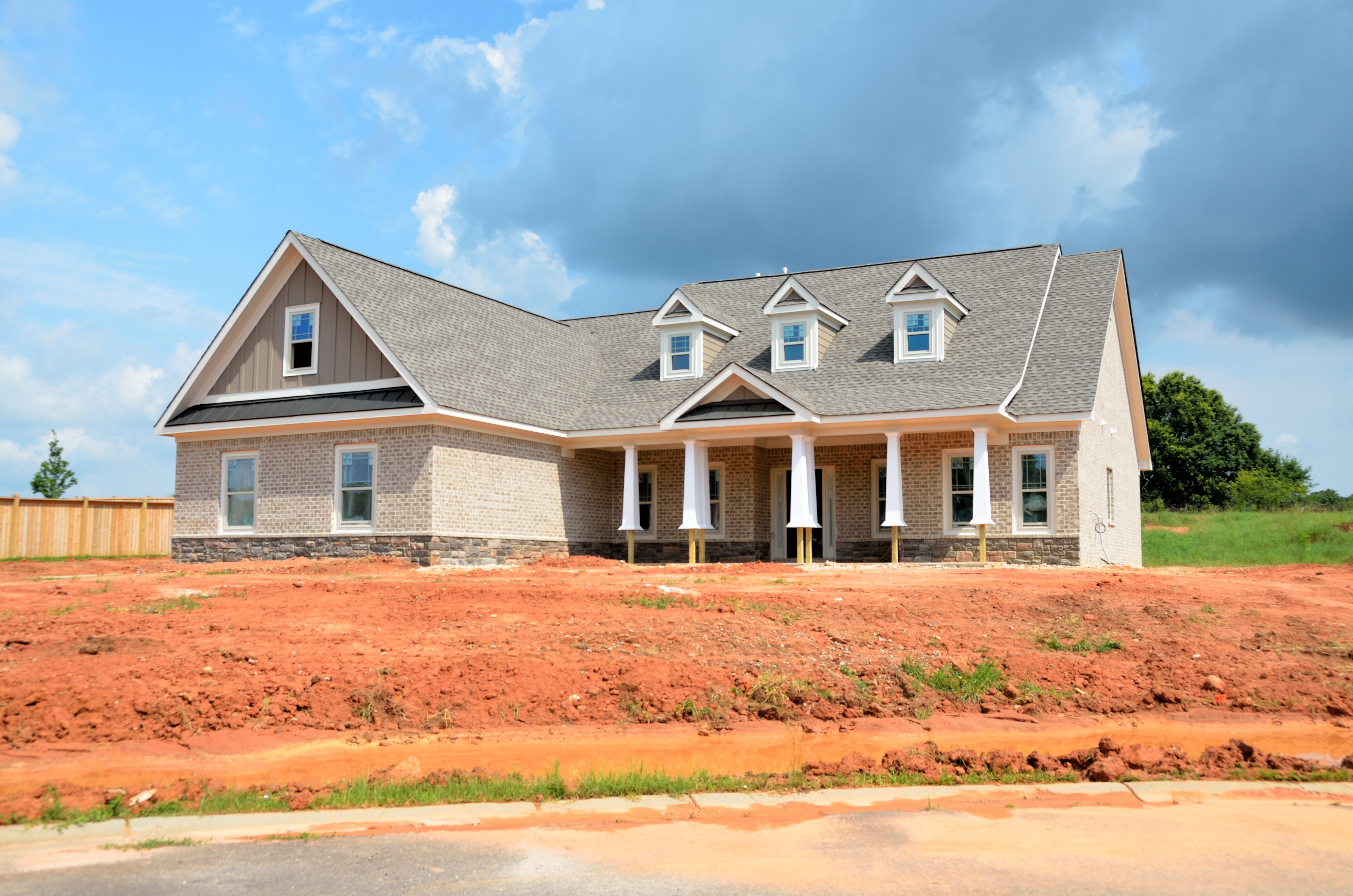 pexels-pixabay-new home being built.jpg