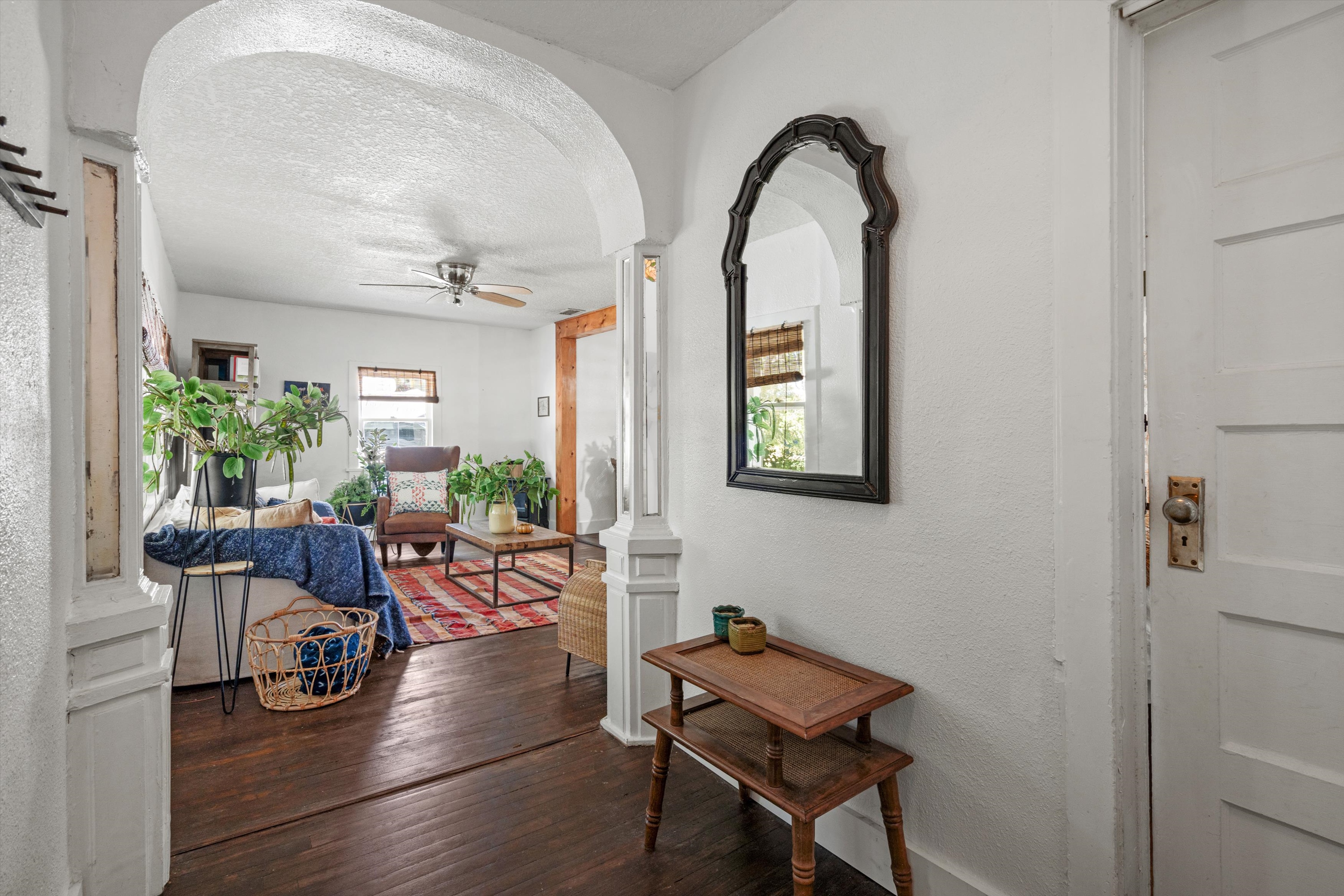 06-Foyer.jpg