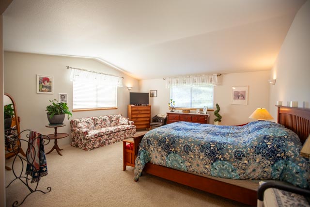 2990 S River Road property photo