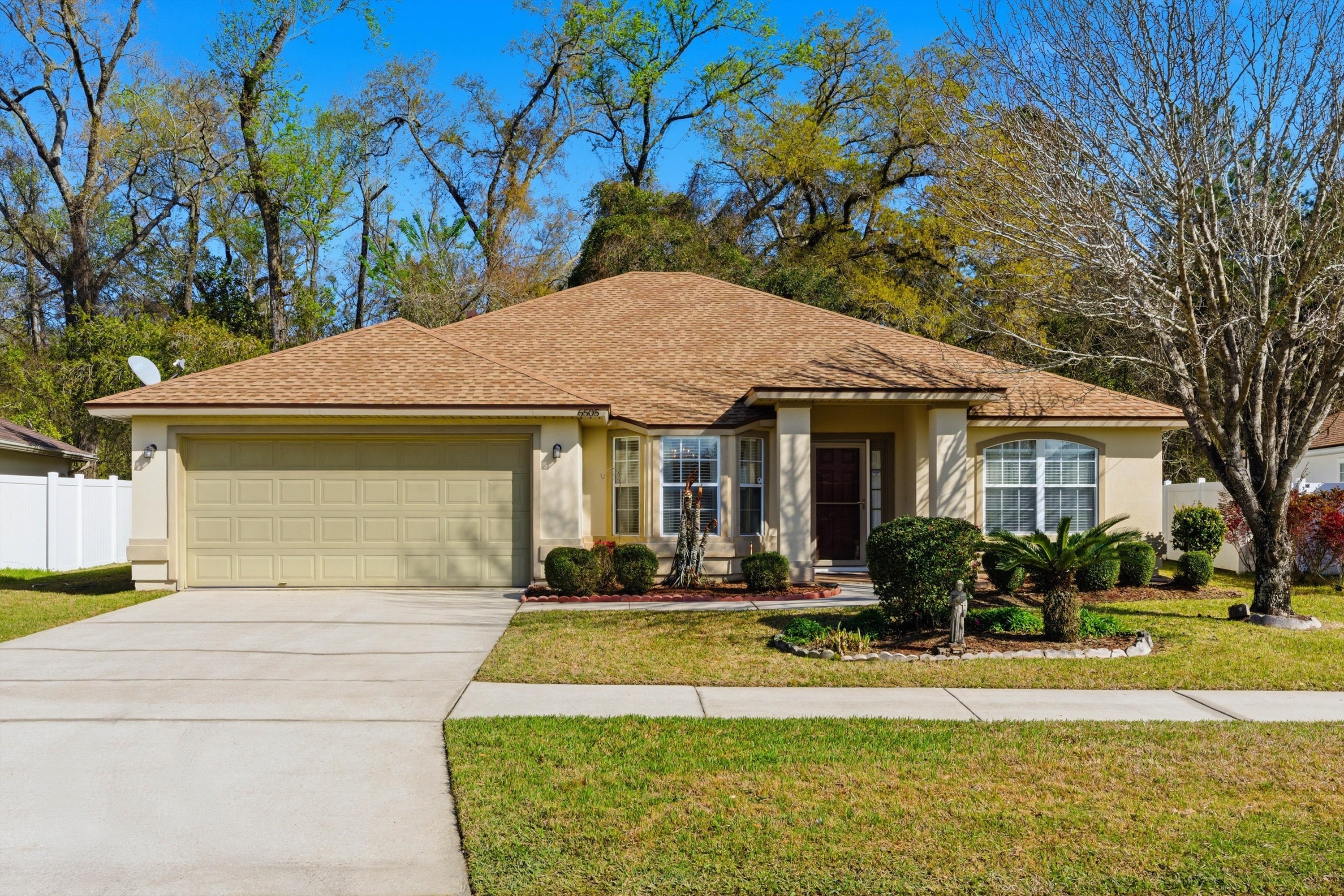 6505 SKYLER JEAN Drive Jacksonville, FL 32244 - 3BR 2BA Home on a Preserve Lot! 