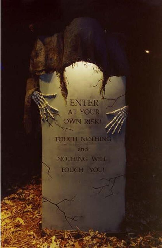 Best-Scary-Halloween-Decoration-Ideas.jpg