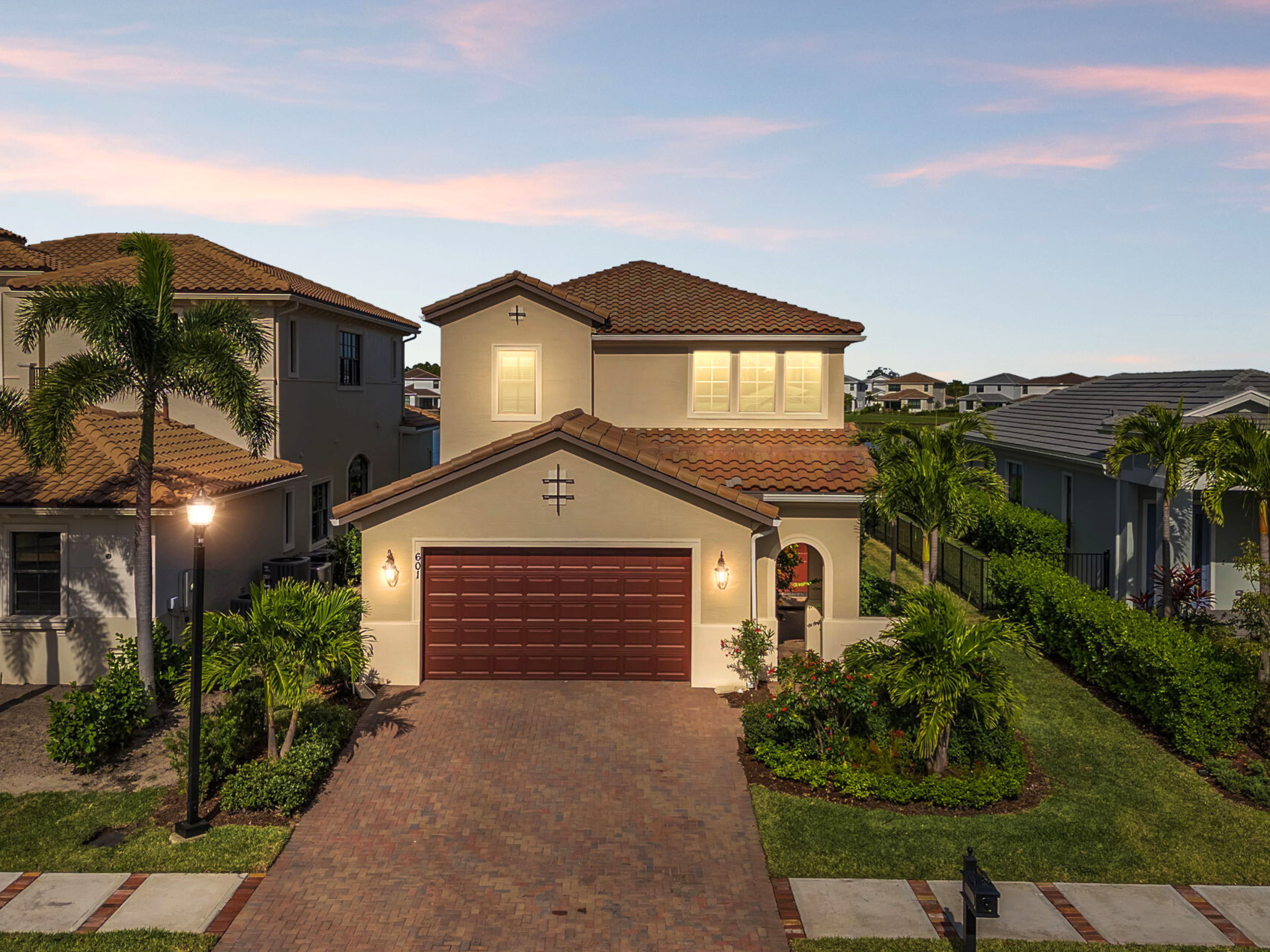 Luxury Living in Tesoro Club – Just Listed! 601 SE Fascino Circle, Port Saint Lucie, FL 34984 - $775,000