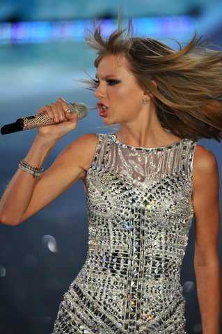 Taylor Swift Dreamstime.jpg